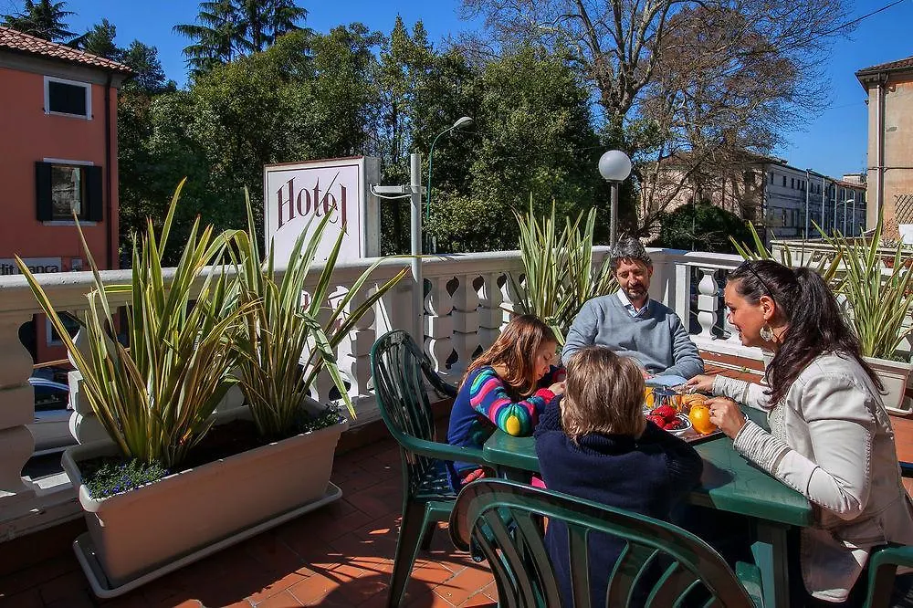 Hotel Kappa Mestre 3*,